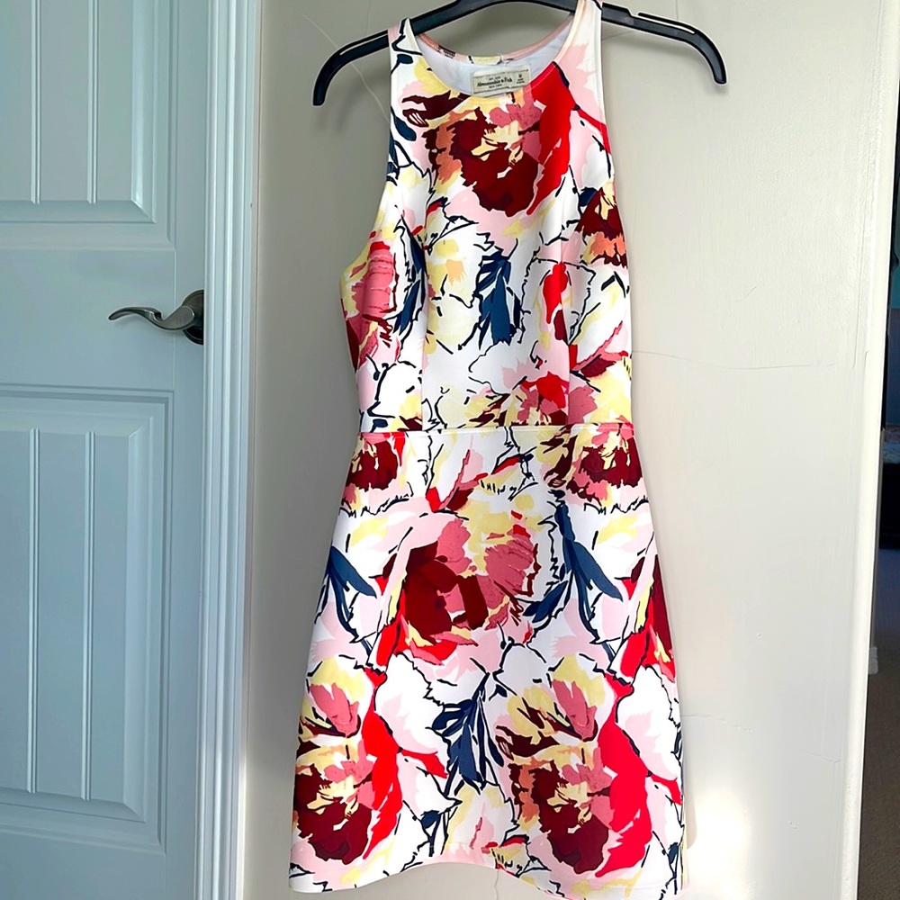 Dress from Abercrombie. Size M Scuba/neoprene) A line skirt Small Back Cut-out